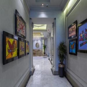 Фото Art Gallery Hotel
