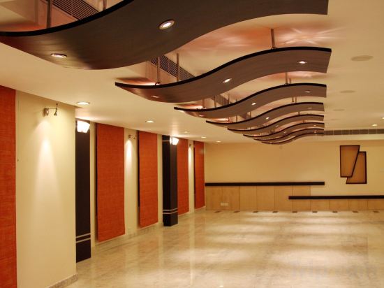 Фото The Lindsay