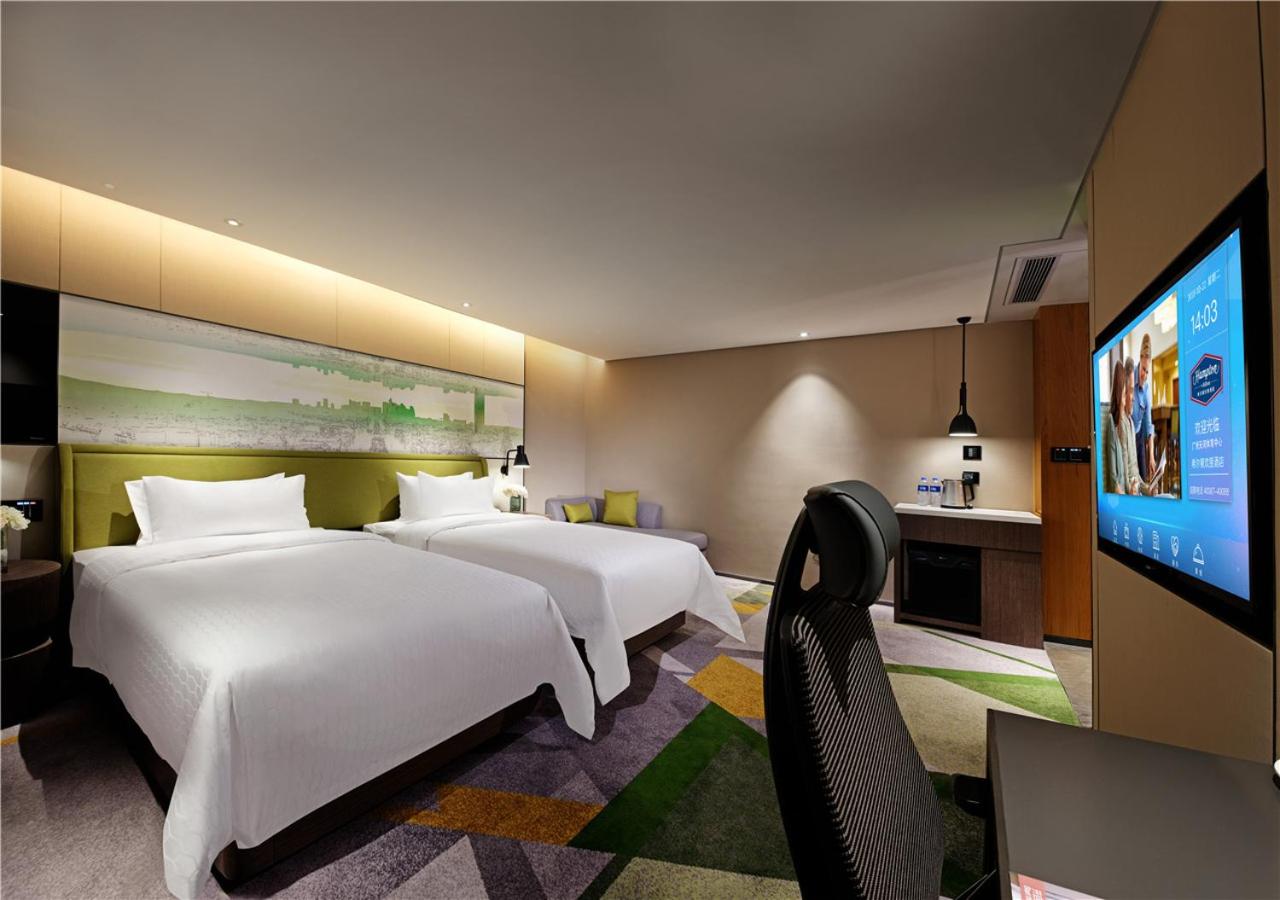 Фото Hampton by Hilton Guangzhou Tianhe Sports Center
