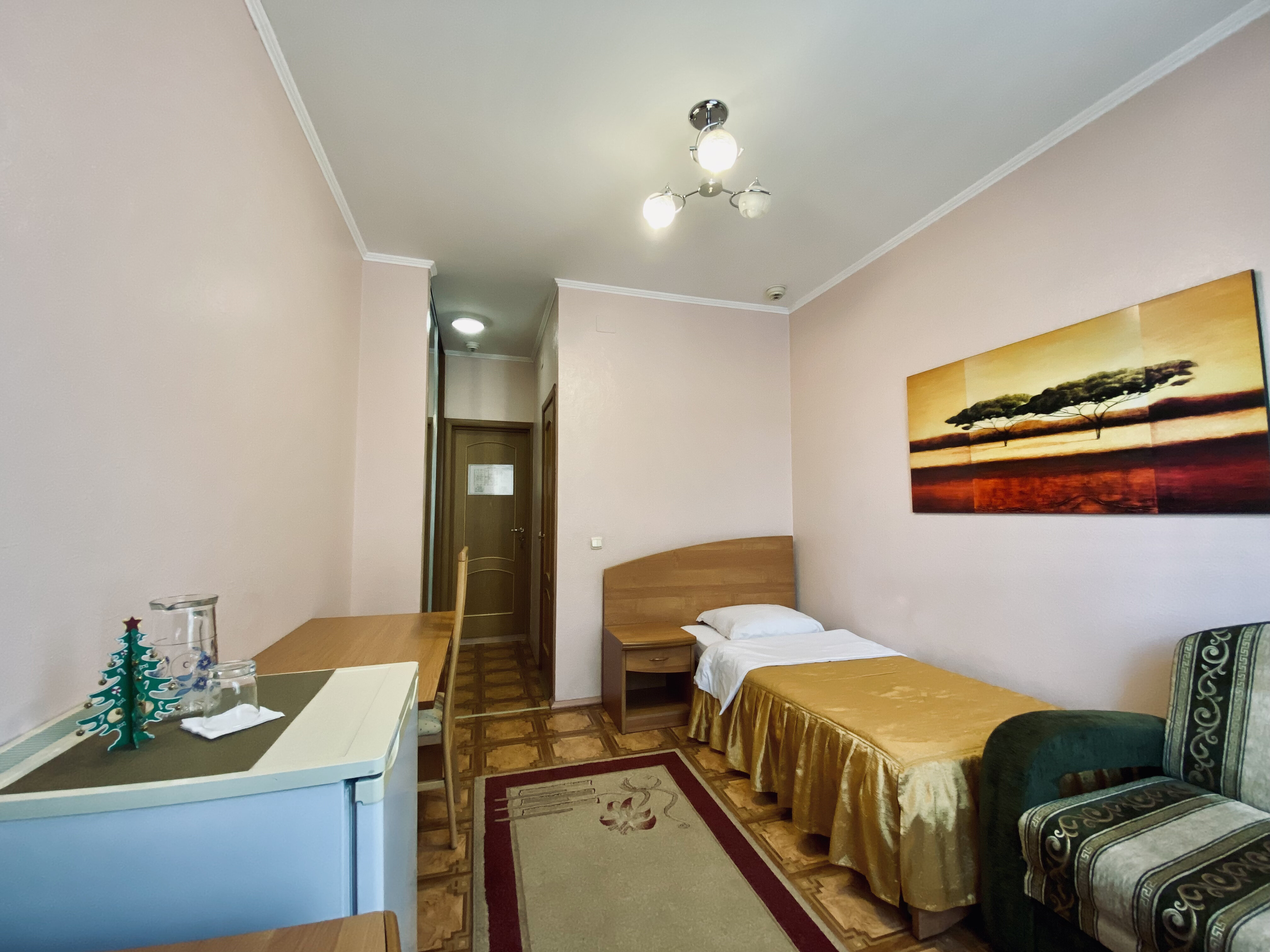 Фото отеля 2