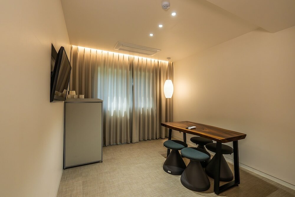 Фото Hotel The Grang Seogwipo