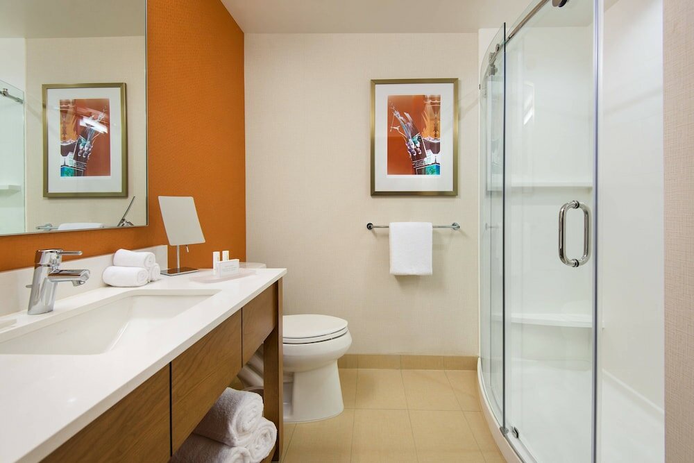 Фото Courtyard by Marriott Los Angeles L. A. Live