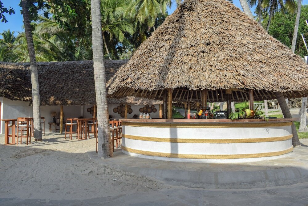 Фото Diamonds Leisure Beach & Golf Resort