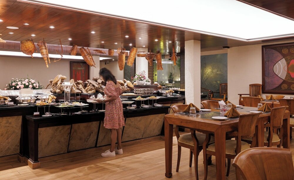 Фото Gokulam Grand Turtle On The Beach