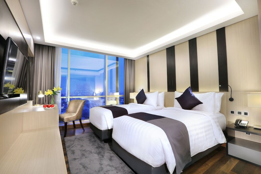 Фото Aston Kartika Grogol Hotel & Conference Center