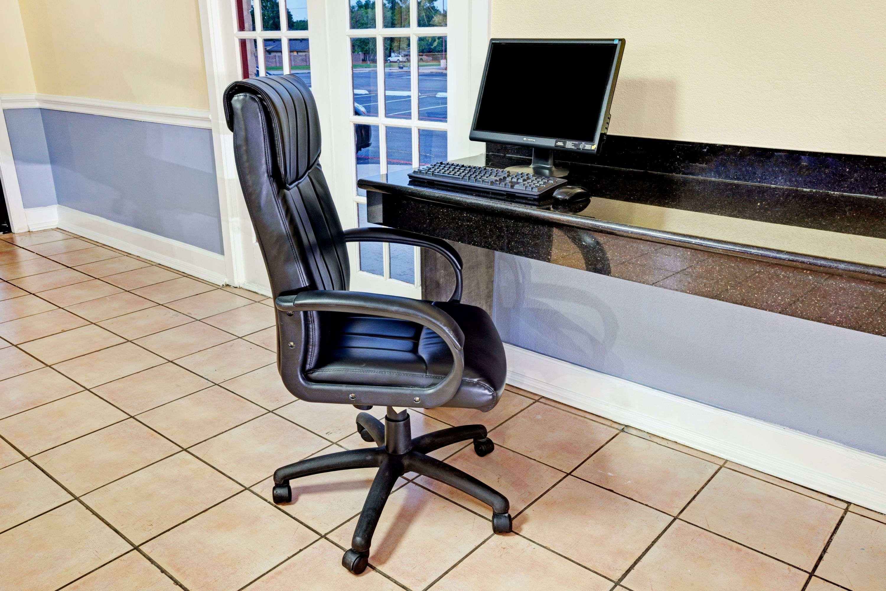 Фото Travelodge by Wyndham North Richland Hills/Dallas/Ft Worth