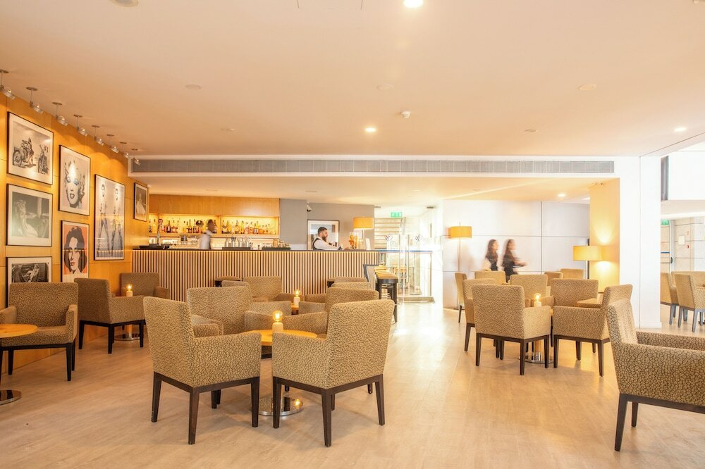 Фото VIP Executive Azores Hotel