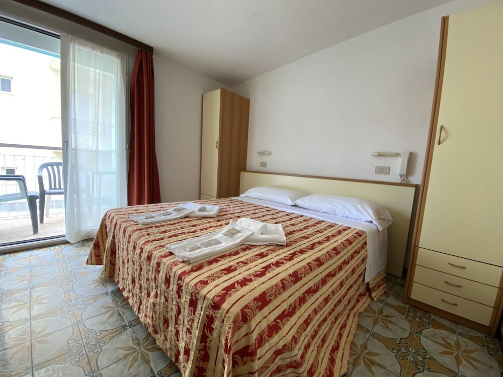Фото Hotel Nanni Garni