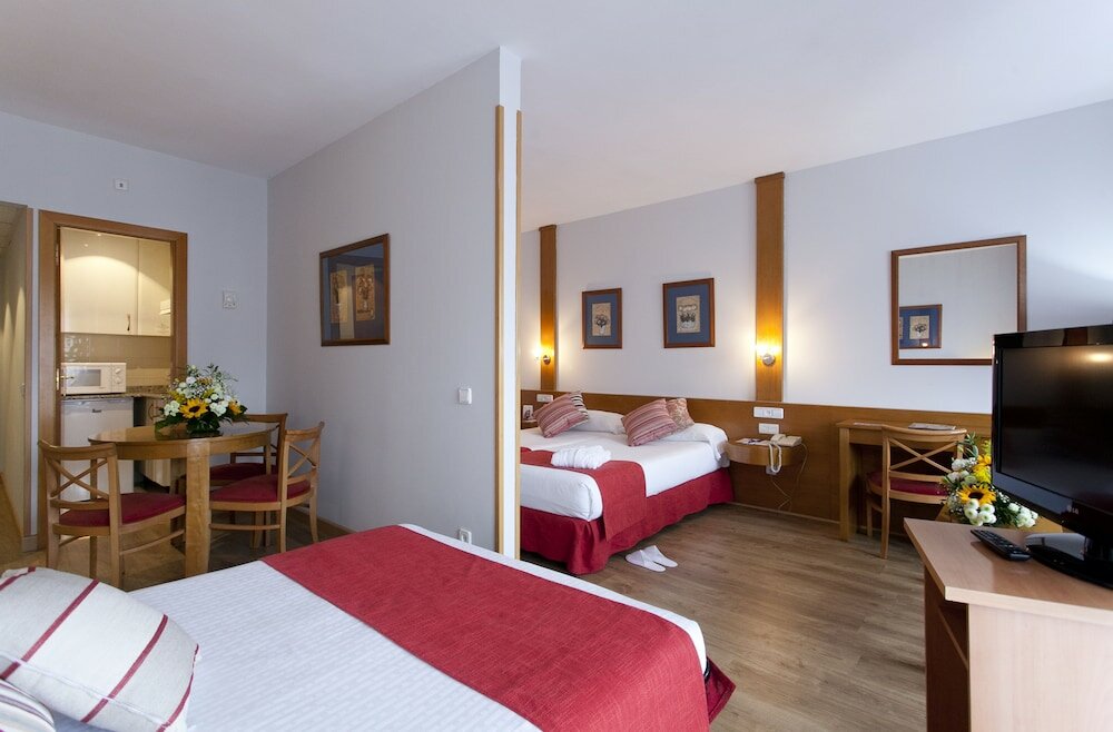 Фото Muralto Madrid Princesa