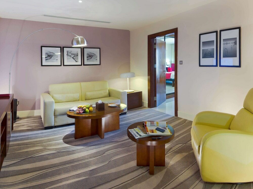Фото Novotel Suites