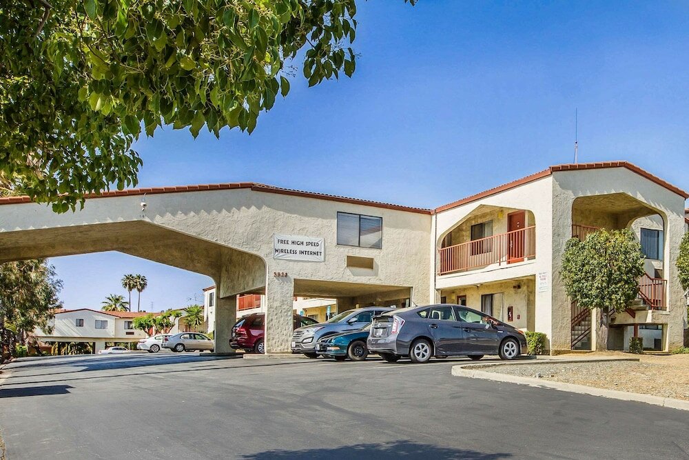 Фото Econo Lodge Castro Valley I-580