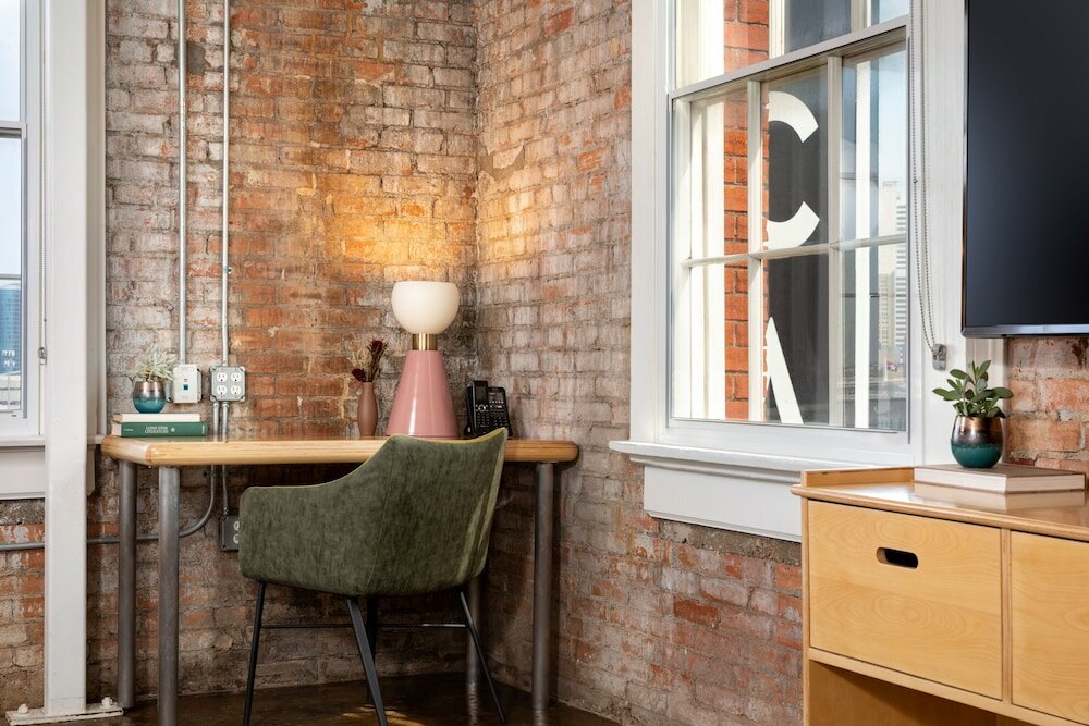 Фото Canvas Hotel Dallas