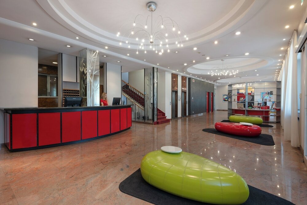 Фото Ibis Styles Parma Toscanini