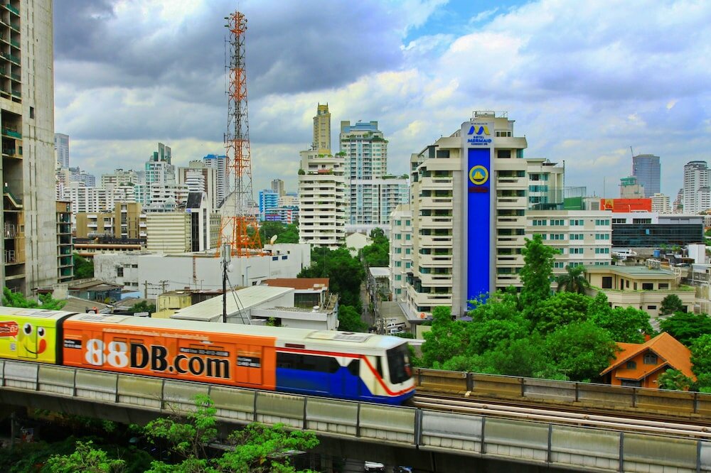 Фото Hotel Mermaid Bangkok
