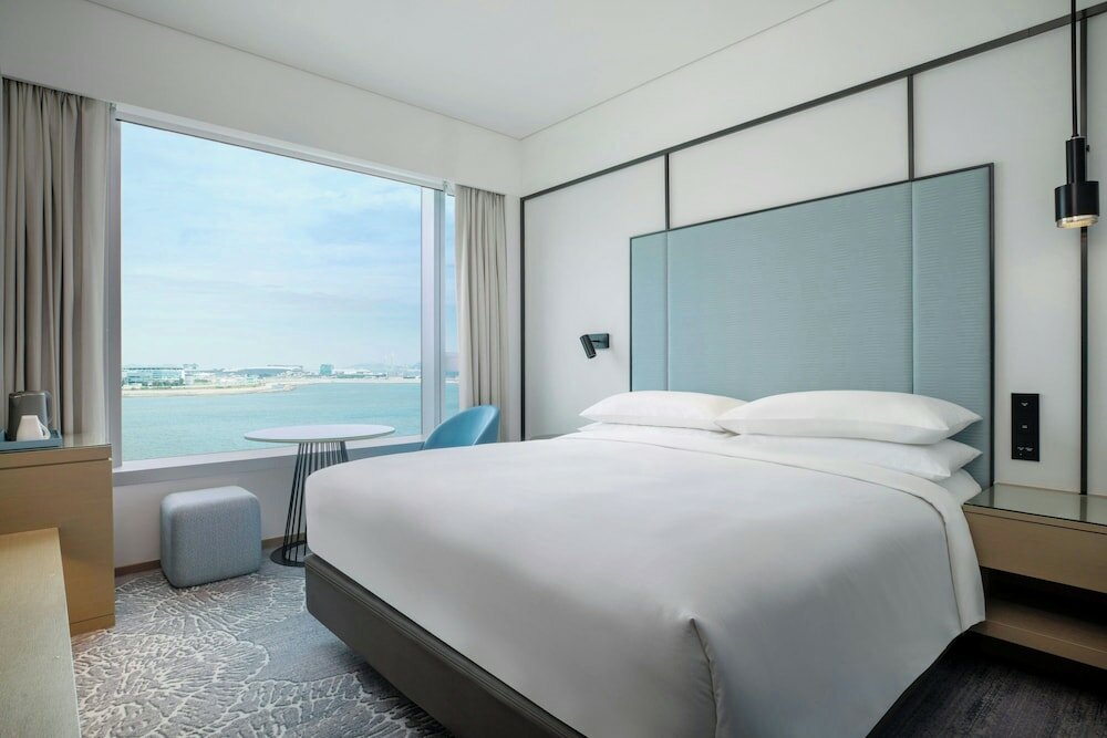 Фото Four Points by Sheraton Hong Kong, Tung Chung