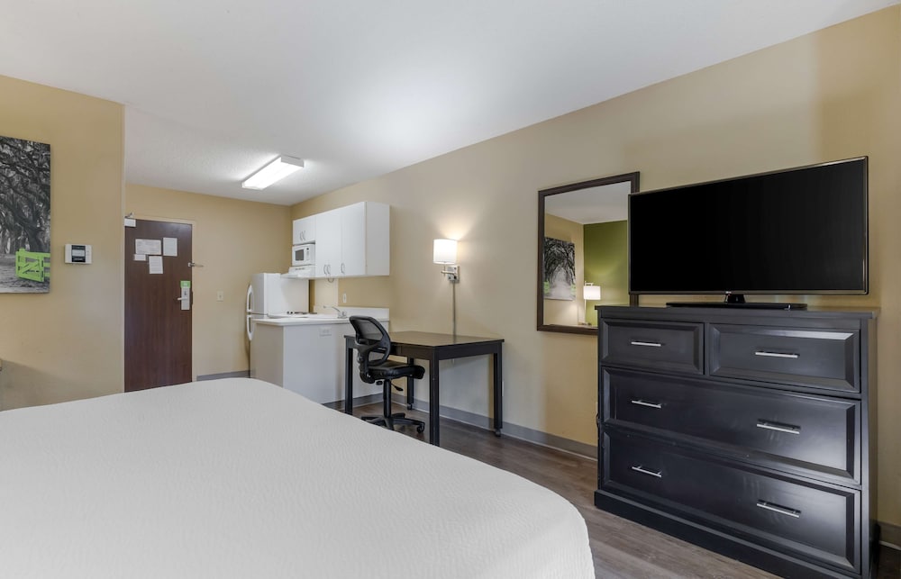 Фото Extended Stay America Suites San Diego Mission Valley Stadiu