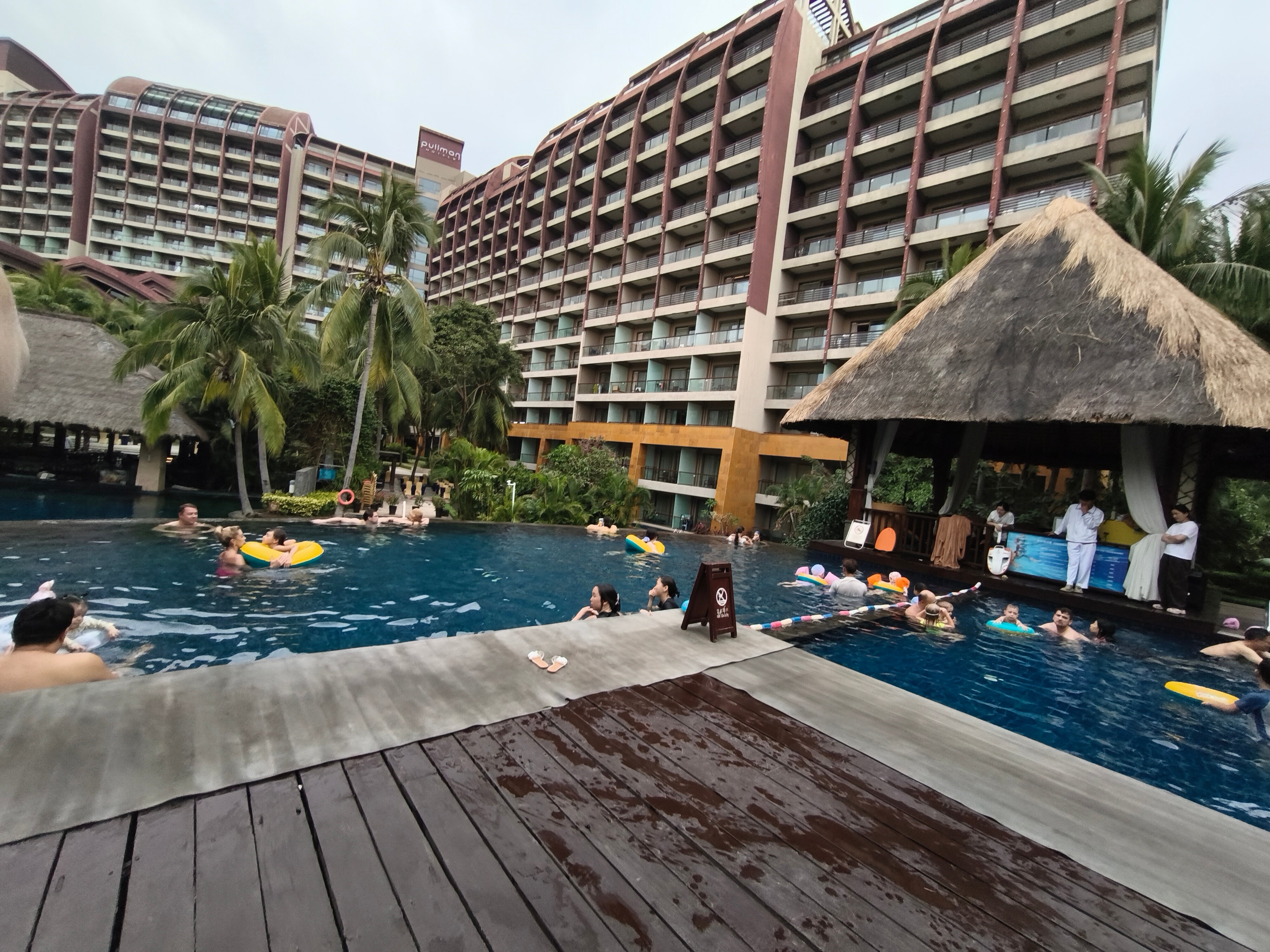 Фото Howard Johnson by Wyndham Resort Sanya Bay