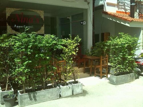 Nina's Hotel