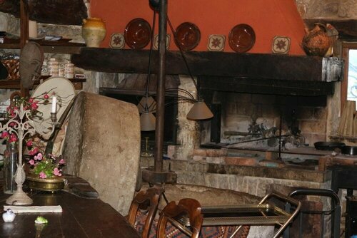 Гостиница Le Moulin a huile в Вийефранше-де-Руэрге