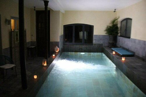 Гостиница La Grenade bleue- piscine intérieure spa sauna в Сенте