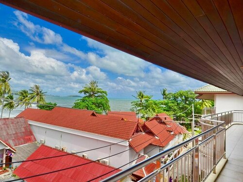 Гостиница Samui First House Hotel в Самуи