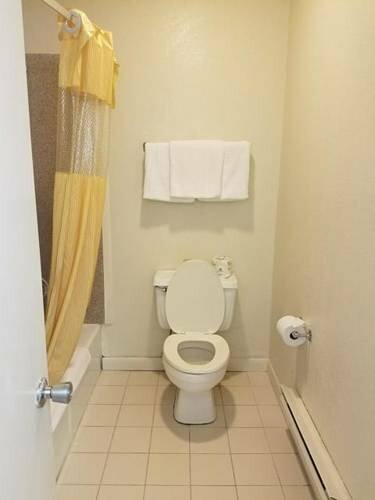 Гостиница Attleboro Motor Inn в Потакете
