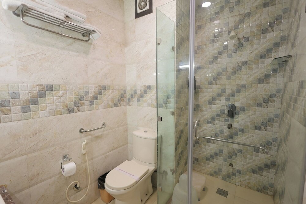 Фото Hotel Krishnam