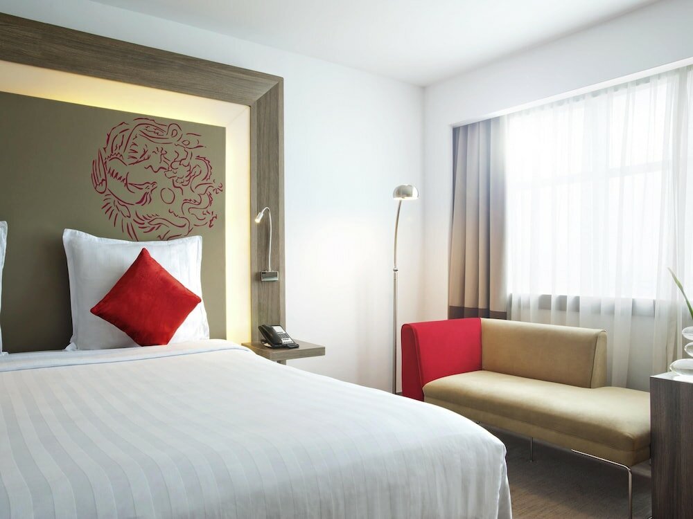 Фото Novotel Jakarta Gajah Mada