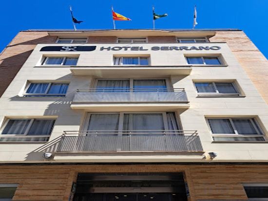Фото Hotel Serrano