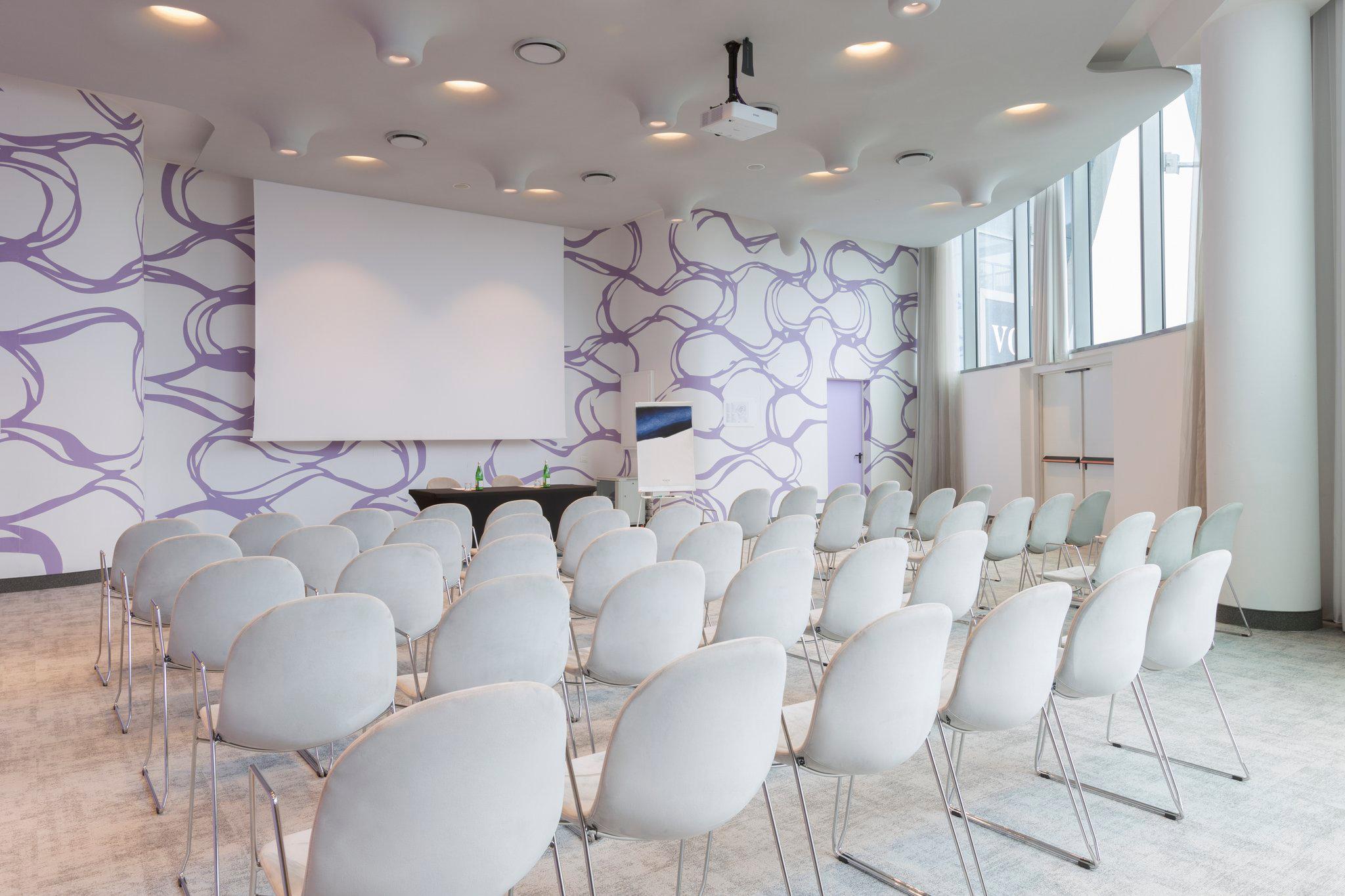 Фото Voco Milan - Fiere, an Ihg Hotel