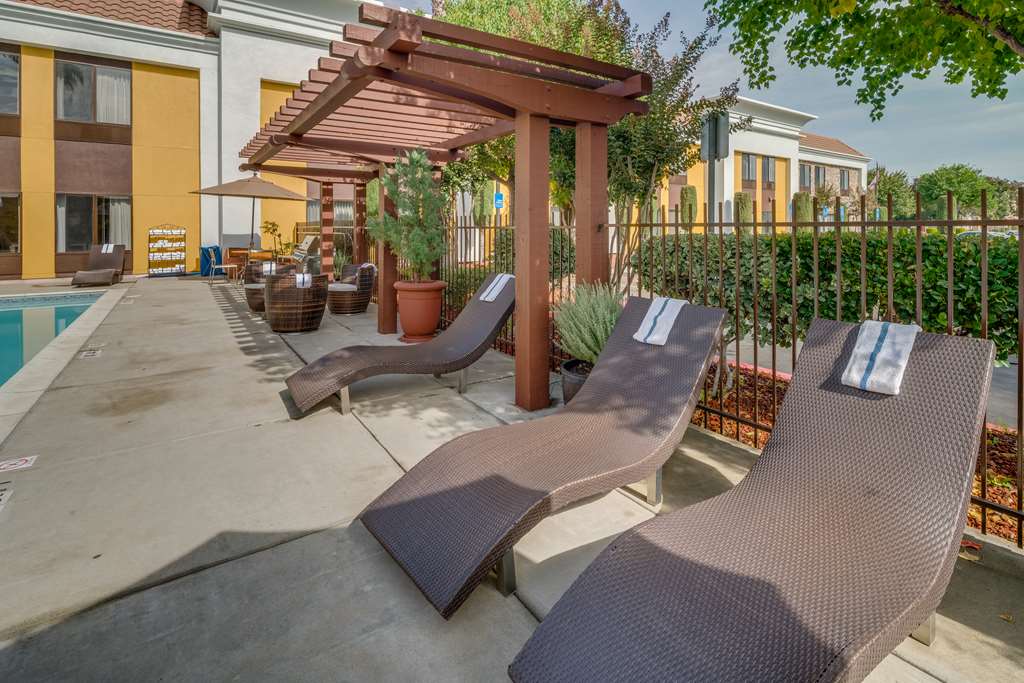 Фото Hampton Inn Livermore