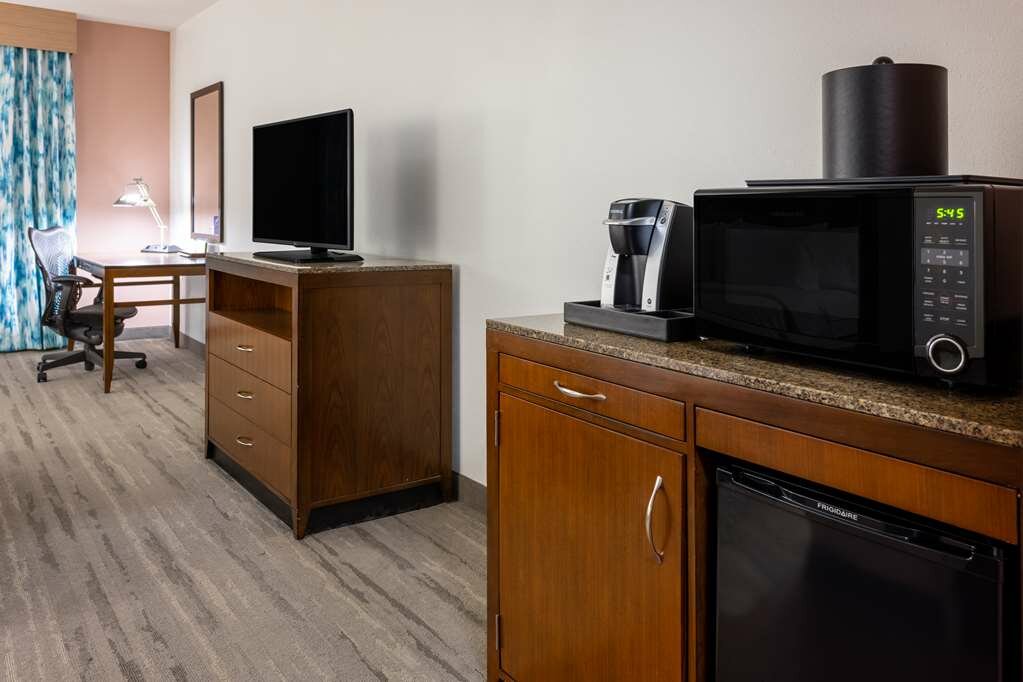 Фото Hilton Garden Inn Roanoke