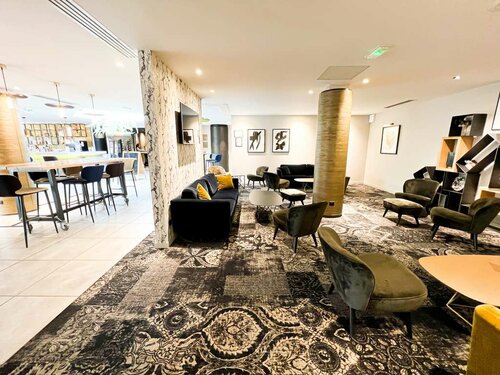 Гостиница Mercure Pau Palais Sports в По