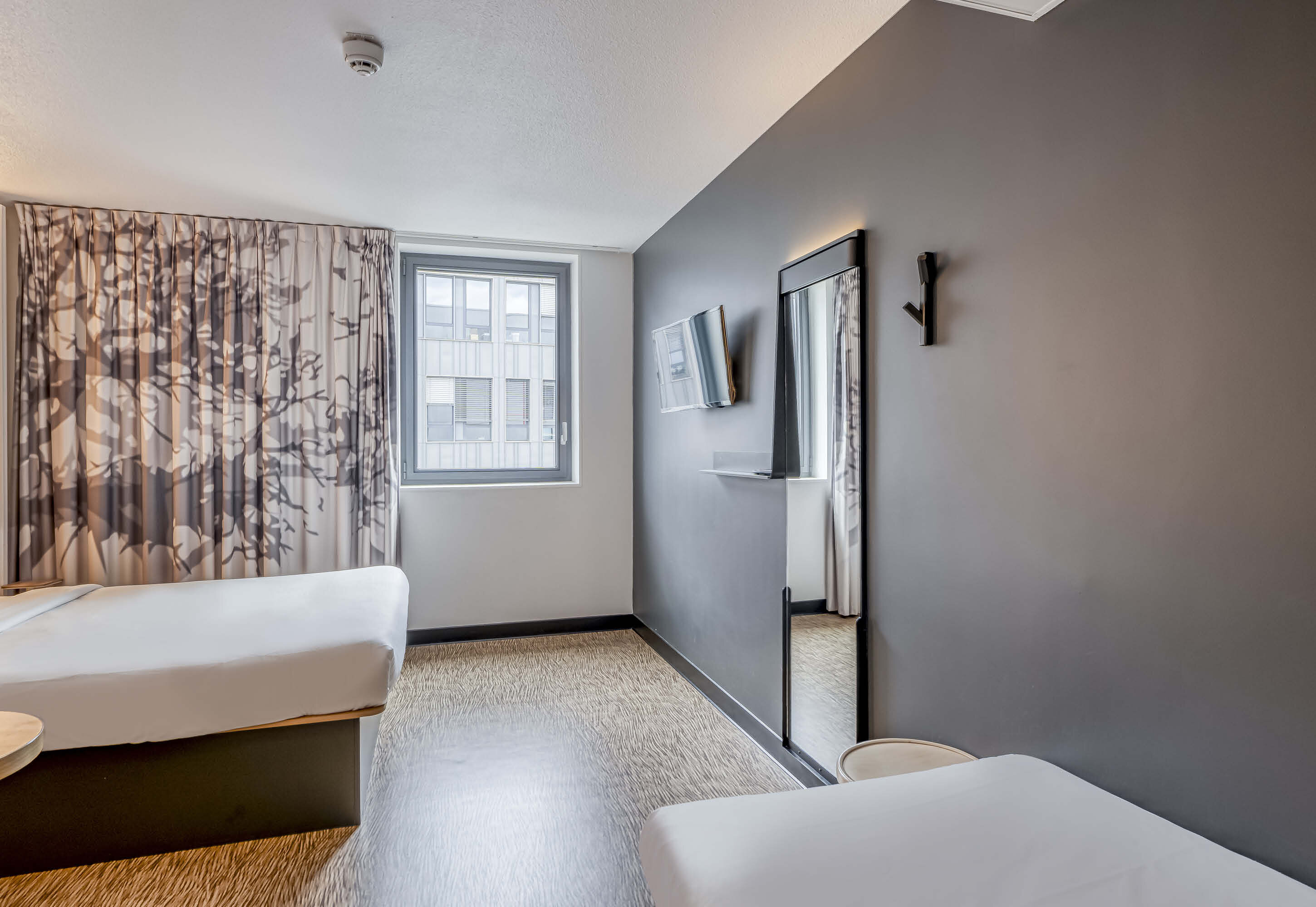 Фото B&B HOTEL Bordeaux Centre Gare Saint-Jean