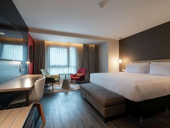 Фото Soro Montevideo, Curio Collection by Hilton