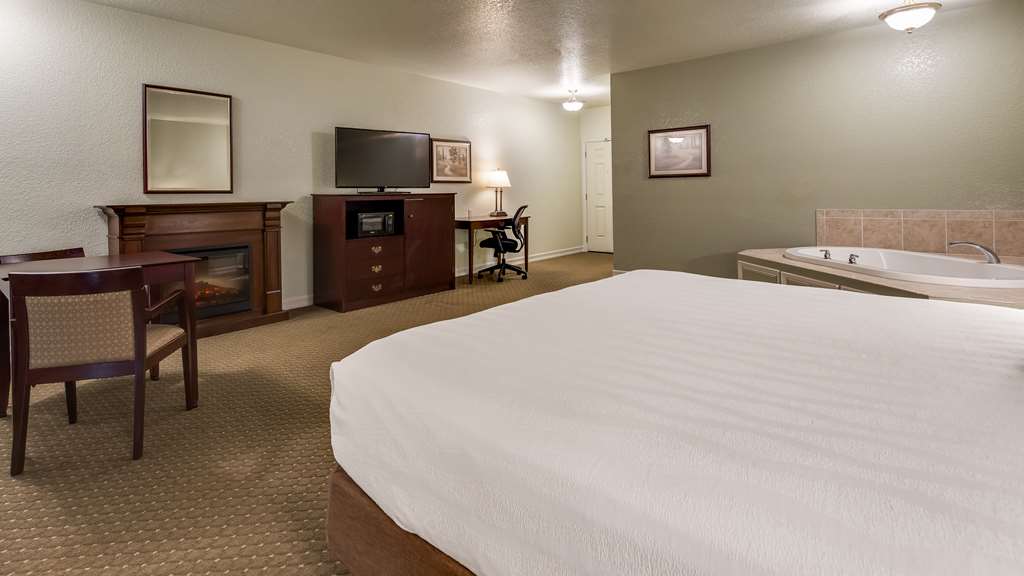 Фото Best Western Plus Bayshore Inn