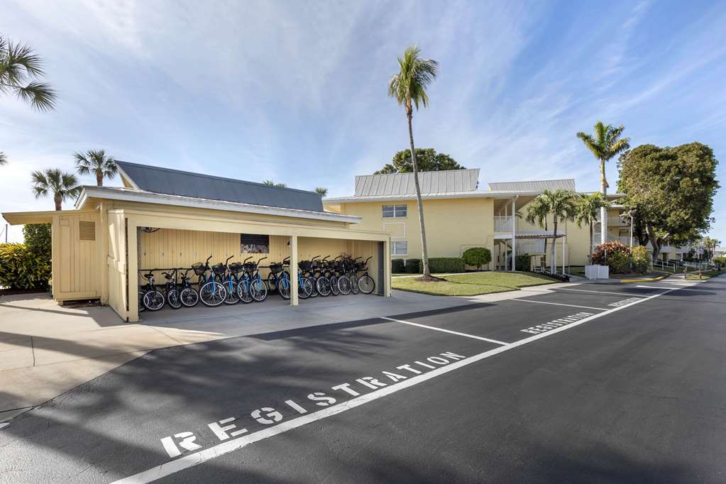 Фото Charter Club of Naples Bay by Diamond Resorts