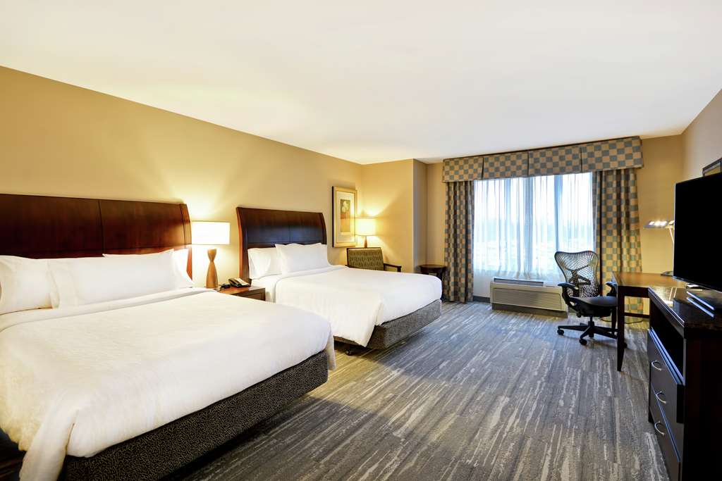 Фото Hilton Garden Inn Ridgefield Park
