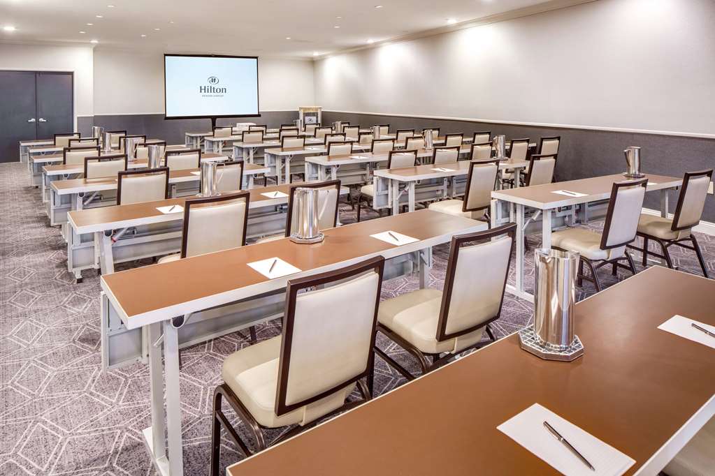 Фото Hilton Newark Airport