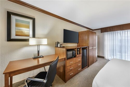 Гостиница Best Western Plus Atrium Inn в Шерце