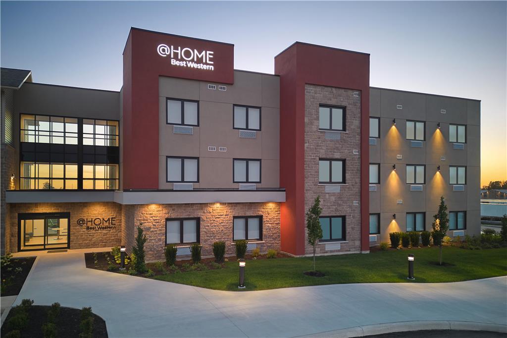 Фото @home by Best Western Walkerton