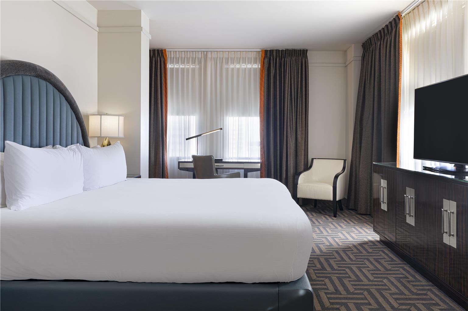 Фото Colcord Hotel