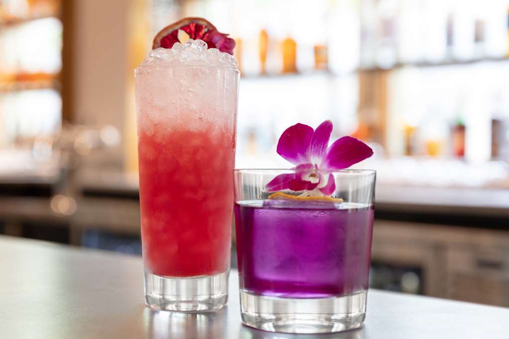 Фото The Slate Denver, Tapestry Collection by Hilton