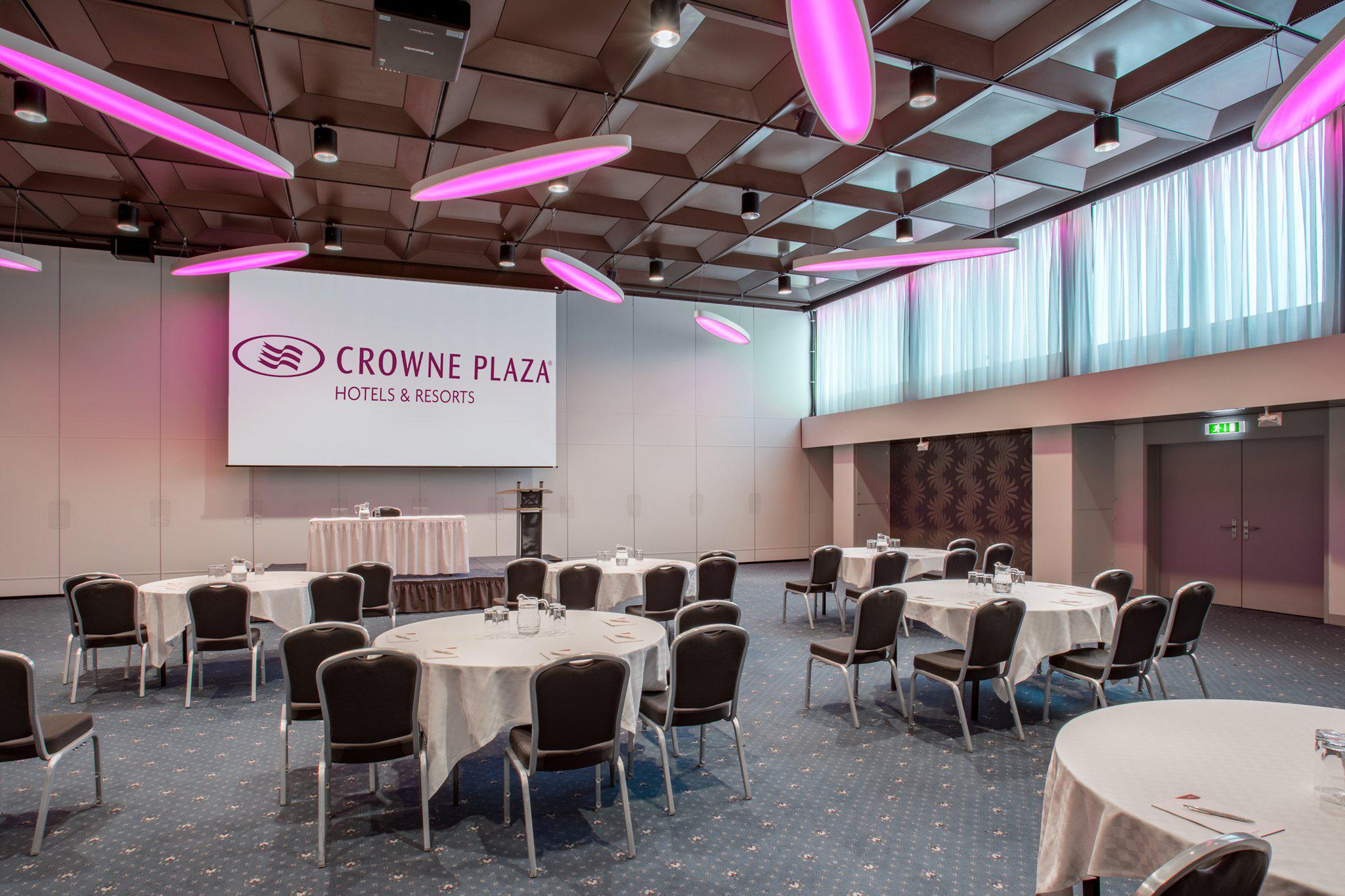 Фото Crowne Plaza Zurich