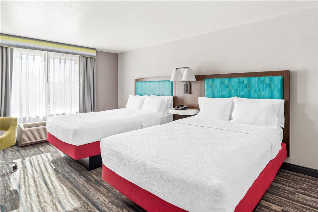 Фото Hampton Inn & Suites Lathrop
