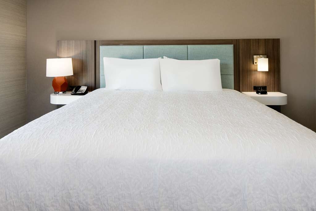 Фото Hampton Inn & Suites Gilroy