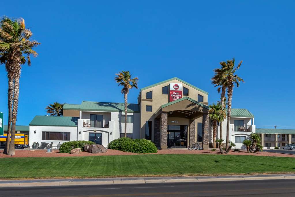 Фото Best Western Plus King's Inn & Suites