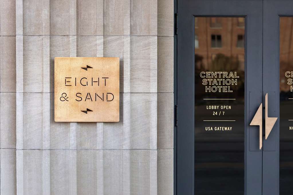 Фото The Central Station Memphis, Curio Collection by Hilton