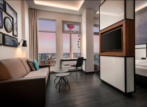 Гостиница Park Inn by Radisson Berlin Alexanderplatz в Берлине