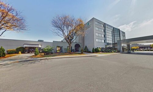 Гостиница Embassy Suites by Hilton Milwaukee Brookfield в Брукфилде